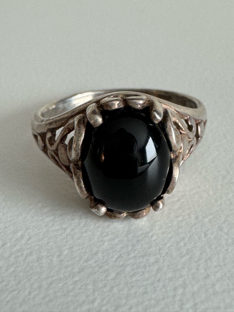 Vintage Sterling Silver Black Onyx Ring - Sz 7.75